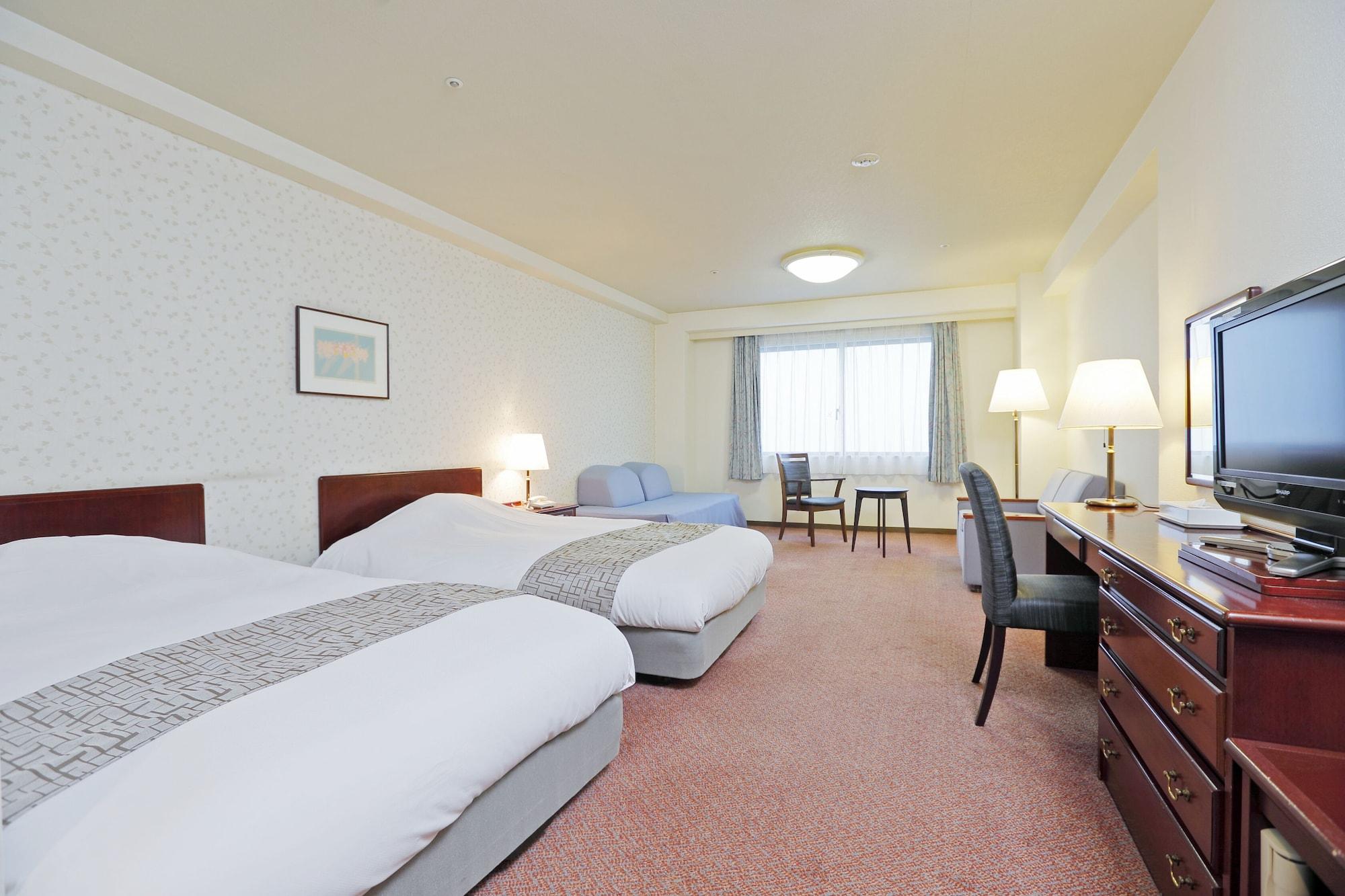 Royal Hotel Насу Екстериор снимка
