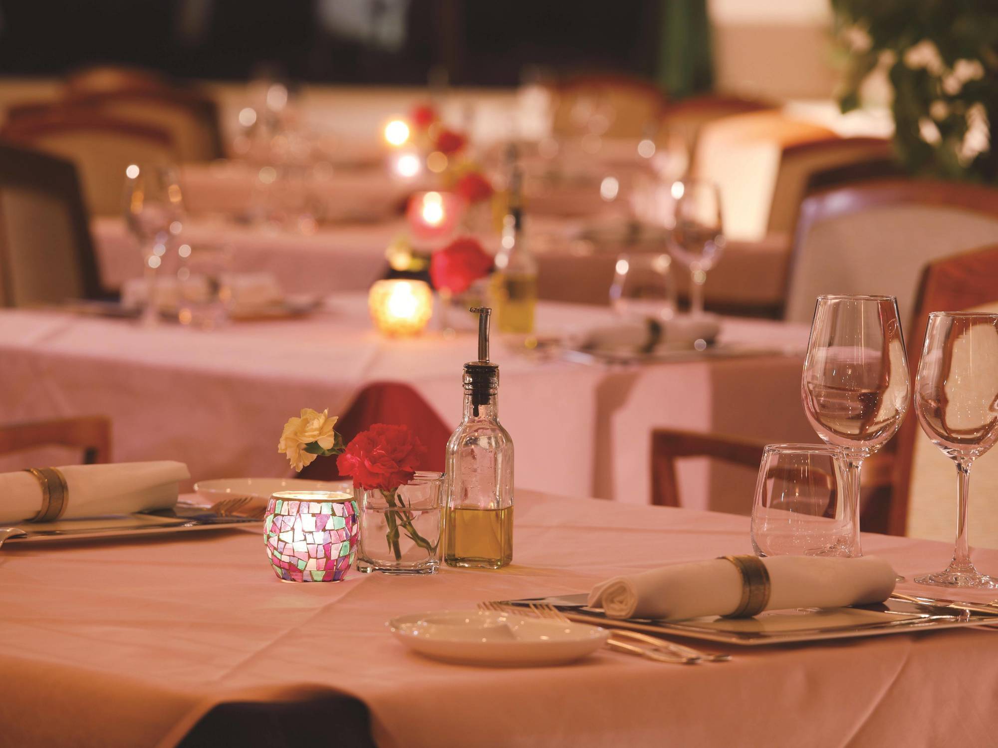 Royal Hotel Насу Екстериор снимка